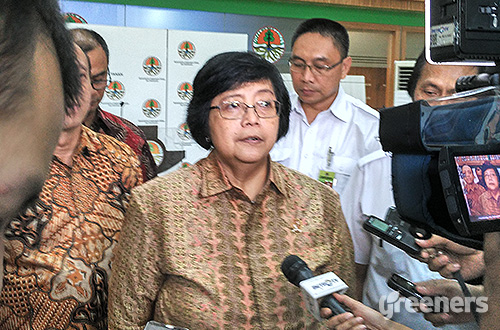 Menteri Lingkungan Hidup dan Kehutanan Siti Nurbaya. Foto: greeners.co/Danny Kosasih