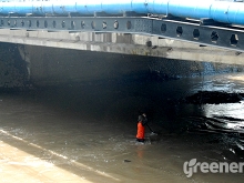 Banser_Pasuruan_Libatkan_Warga_Bersihkan_Sungai_Langganan_Banjir_06