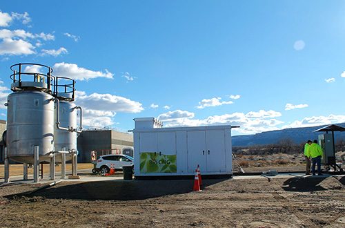 Stasiun pengisian bahan bakar biometana di kota Grand Junction, Kolorado, Amerika. Foto: inhabitat.com via gjcity.org