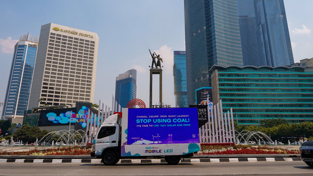 menyerukan merek-merek mewah seperti Chanel, Celine, Dior, dan Saint Laurent untuk berhenti melakukan K-washing. Foto: Kpop4Planet