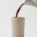 Tumbler kopi Earthmade Aromacup. Foto: Yanko Design