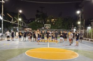 Masyarakat menolak rencana pembongkaran lapangan Kebon Torong. Foto: istimewa