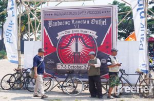 Bandung Lautan Onthel berhasil terselenggara selama dua hari berturut-turut di Kiara Artha Park, Kota Bandung. Foto: Dini Jembar Wardani