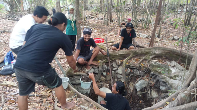 Komunitas Resan Gunungkidul menjadi pendorong sinergi untuk ikut menjaga mata air lewat pelestarian pohon. Foto: Resan Gunungkidul