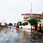 Ilustrasi banjir akibat musim hujan. Foto: Freepik