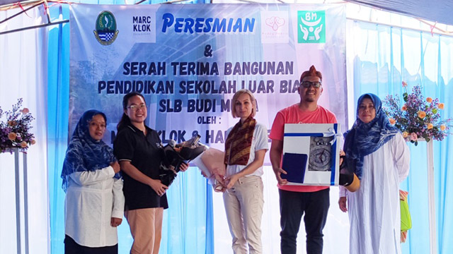Happy Hearts Indonesia (HHI) bersama Yayasan Marc Klok  membangun kembali Sekolah Luar Biasa (SLB) Budi Mulia di Cililin, Jawa Barat. Foto: HHI