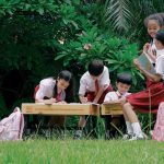 Nestlé Indonesia meluncurkan produk bangku berbahan plastik daur ulang. Foto: Nestlé Indonesia