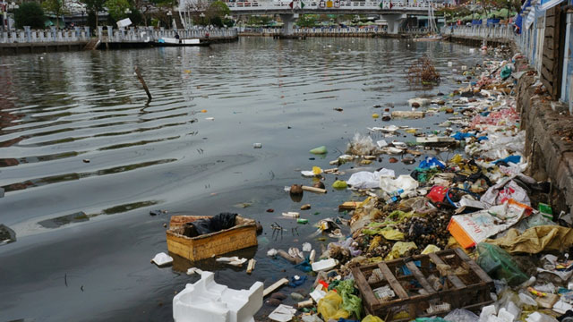 Ilustrasi sampah plastik. Foto: Freepik