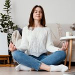 Ilustrasi latihan meditasi. Foto: Freepik