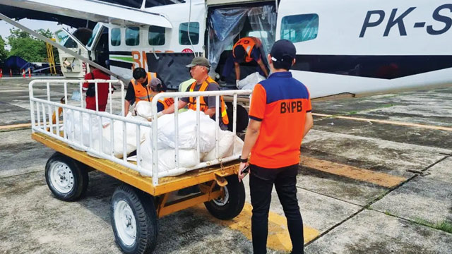 BNPB melaksanakan operasi Teknologi Modifikasi Cuaca (TMC). Foto: BNPB