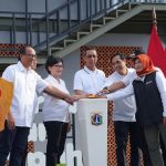 Pj. Gubernur DKI Jakarta Heru Budi Hartono meresmikan dua TPS 3R. Foto: DLH Jakarta
