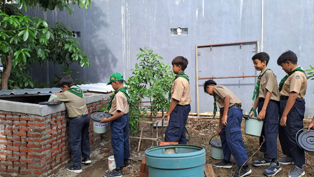 ECOTON merilis modul Sekolah Bebas Sachet dan Keluarga Sakenah. Foto: ECOTON