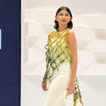 Indonesia Fashion Week menyuguhkan busana dari seni tekstil alternatif ramah lingkungan dengan nuansa tumbuhan laut. Foto: Rachmania Sukma Anjani