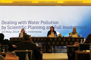 Ecoton memamerkan program Aksi Brantas di World Water Forum. Foto: Ecoton