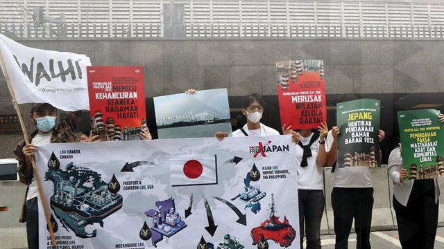 Walhi menuntut Jepang untuk menghentikan pendanaan proyek gas fosil. Foto: Walhi