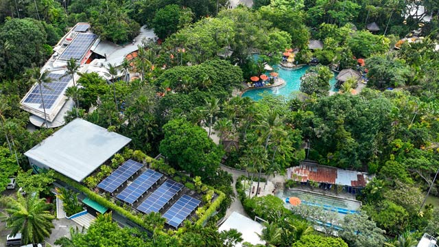 Waterbom Bali berkomitmen untuk mencapai emisi nol bersih (net zero) pada tahun 2033. Foto: Waterbom Bali