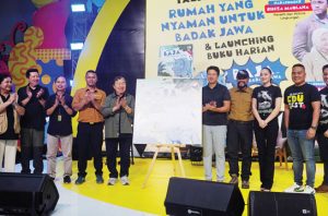 Yayasan Badak Indonesia (YABI) bersama penerbit buku Erlangga menerbitkan buku cerita anak "Baja si Badak Jawa". Foto: YABI