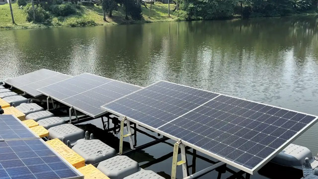 BRIN mengembangkan PLTS terapung mobile pertama di Indonesia. Foto: BRIN