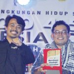 Walhi mendorong generasi muda melakukan gugatan iklim. Foto: Walhi