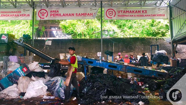 Jangjo Indonesia mengelola 600 ton sampah Jakarta setiap bulan. Foto: Dini Jembar Wardani