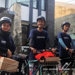 Empat pesepeda dari Komunitas Perpustakaan Alam Malabar (Perpusalam) Bandung menyusuri Jakarta-Lombok. Foto: Dini Jembar Wardani