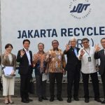 Delegasi Komisi Lingkungan Hidup Parlemen Jepang mengunjungi Jakarta Recycle Center (JRC). Foto: DLH DKI Jakarta