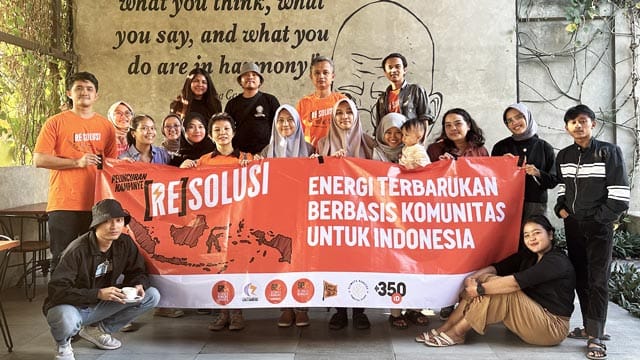 Climate Rangers meluncurkan kampanye [RE]Solusi bersama 350 Indonesia untuk mendorong energi terbarukan. Foto: Climate Rangers
