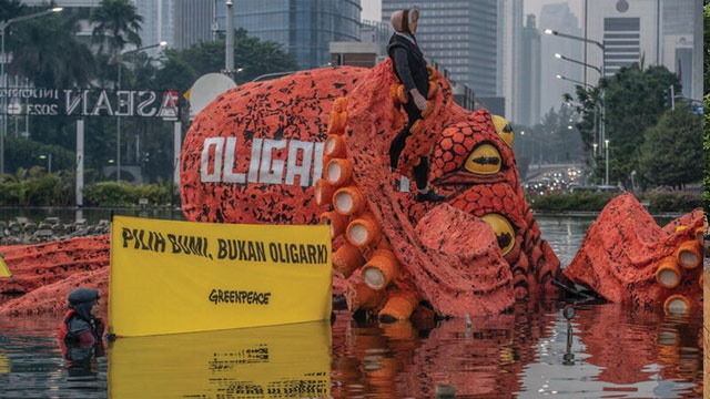 Greenpeace Indonesia menilai revisi UU Pilkada merusak demokrasi. Foto: Greenpeace