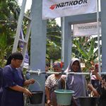 Hankook Tire membangun pompa air untuk ratusan keluarga di Bekasi. Foto: Hankook Tire