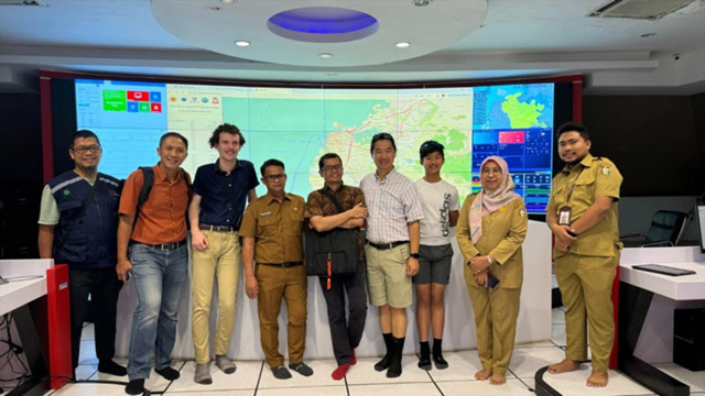 UGM memanfaatkan panel surya sebagai sumber listrik warga Makassar. Foto: UGM