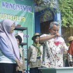 SD Muhammadiyah 1 Wringinanom Gresik membuka toko refill. Foto: Ecoton