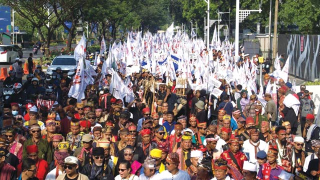 Masyarakat meminta pemerintah baru mengesahkan RUU Masyarakat Adat. Foto: AMAN