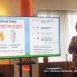 Direktur Kepercayaan Terhadap Tuhan yang Maha Esa dan Masyarakat Adat Kemendikbudristek, Sjamsul Hadi menjelaskan tentang pentingnya pangan lokal. Foto: Dini Jembar Wardani