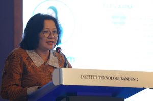 Dekan SITH ITB, Endah Sulistyawati menjelaskan tentang Biospark 2024. Foto: Berita ITB