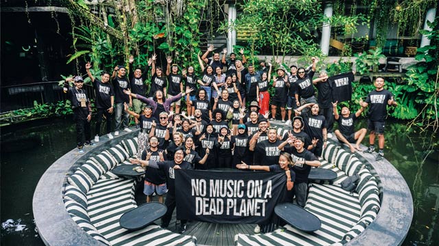 Musisi Indonesia menyuarakan krisis iklim lewat album Sonic/Panic. Foto: Alarm Records