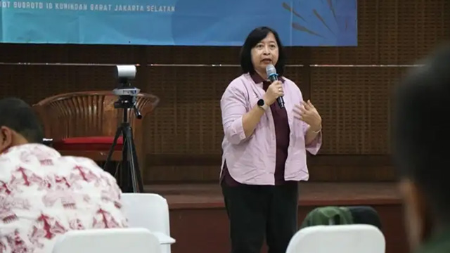 Peneliti Pusat Riset Veteriner (PRVet) Angela Mariana Lusiastuti berbicara tentang kesehatan hewan akuatik. Foto: BRIN