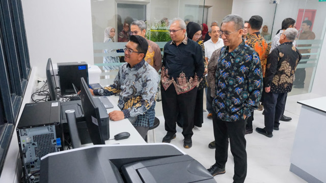 UI meresmikan lima laboratorium canggih untuk mendukung riset transisi energi. Foto: UI