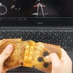 Video game controller ini terbuat dari bakteri dan ragi. Foto: Yanko Design