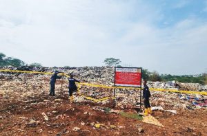 TPA liar di Kecamatan Limo, Depok. Foto: Gakkum LHK
