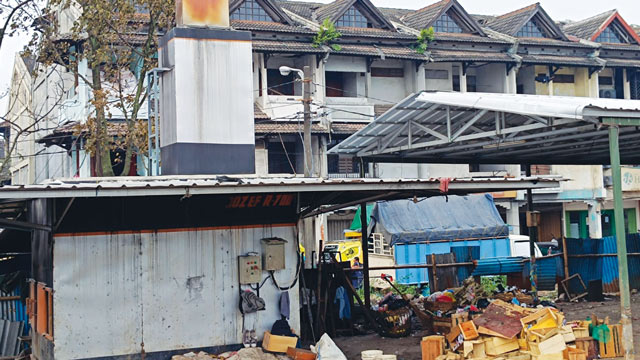 KLH menutup TPS Pasar Caringin karena pengelolaan sampah tak sesuai aturan. Foto: Istimewa