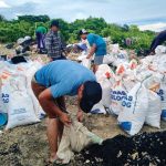 Sebanyak 7.400 metrik ton batu bara tumpah di laut Labuan. Foto: Walhi