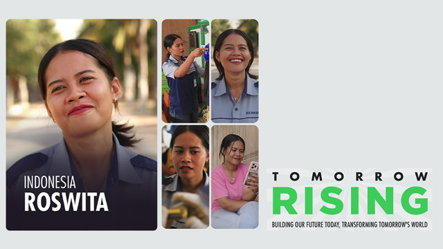 Serial Tomorrow Rising angkat kisah Roswita, pemuda Sumba ahli panel surya. Foto: Schneider Electric Foundation