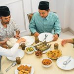 Terapkan protokol guna ulang untuk kurangi sampah saat Ramadan. Foto: Freepik