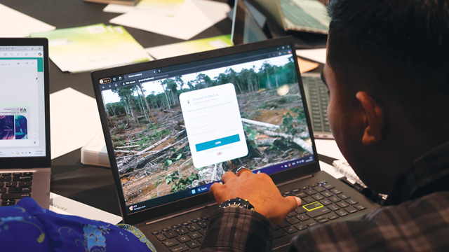 Peluncuran aplikasi pemantauan hutan dan lingkungan. Foto: Kaoem Telapak