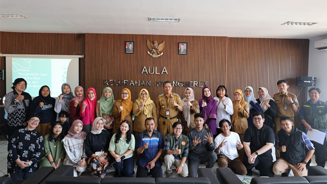 WRI Indonesia bersama Advislab memulai uji coba intervensi berbasis riset untuk mengurngi sisa pangan dan sampah makanan. Foto: WRI Indonesia