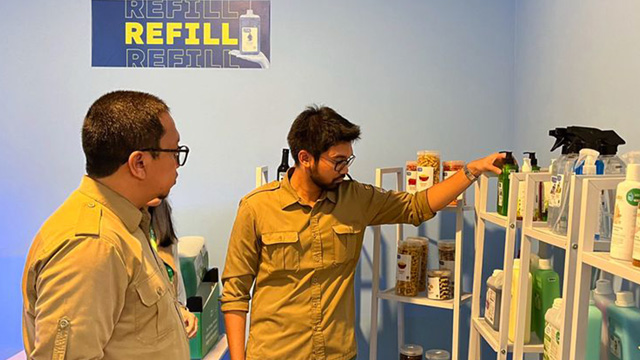 Aksi Enviu 2024 dapat mencegah hampir satu juta sampah plastik bocor ke lingkungan. Foto: Enviu