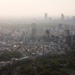 Pemerintah harus terapkan baku mutu udara guna menanggulangi kualitas udara yang terus memburuk. Foto: Freepik