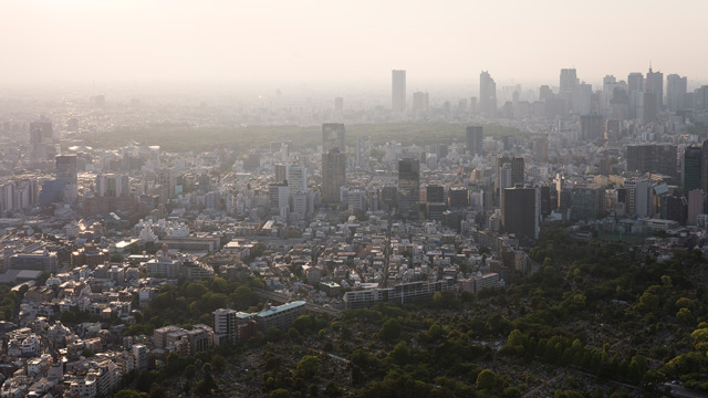 Pemerintah harus terapkan baku mutu udara guna menanggulangi kualitas udara yang terus memburuk. Foto: Freepik