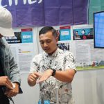 Uji swab mikroplastik. Foto: Ecoton