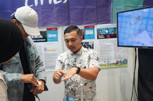 Uji swab mikroplastik. Foto: Ecoton